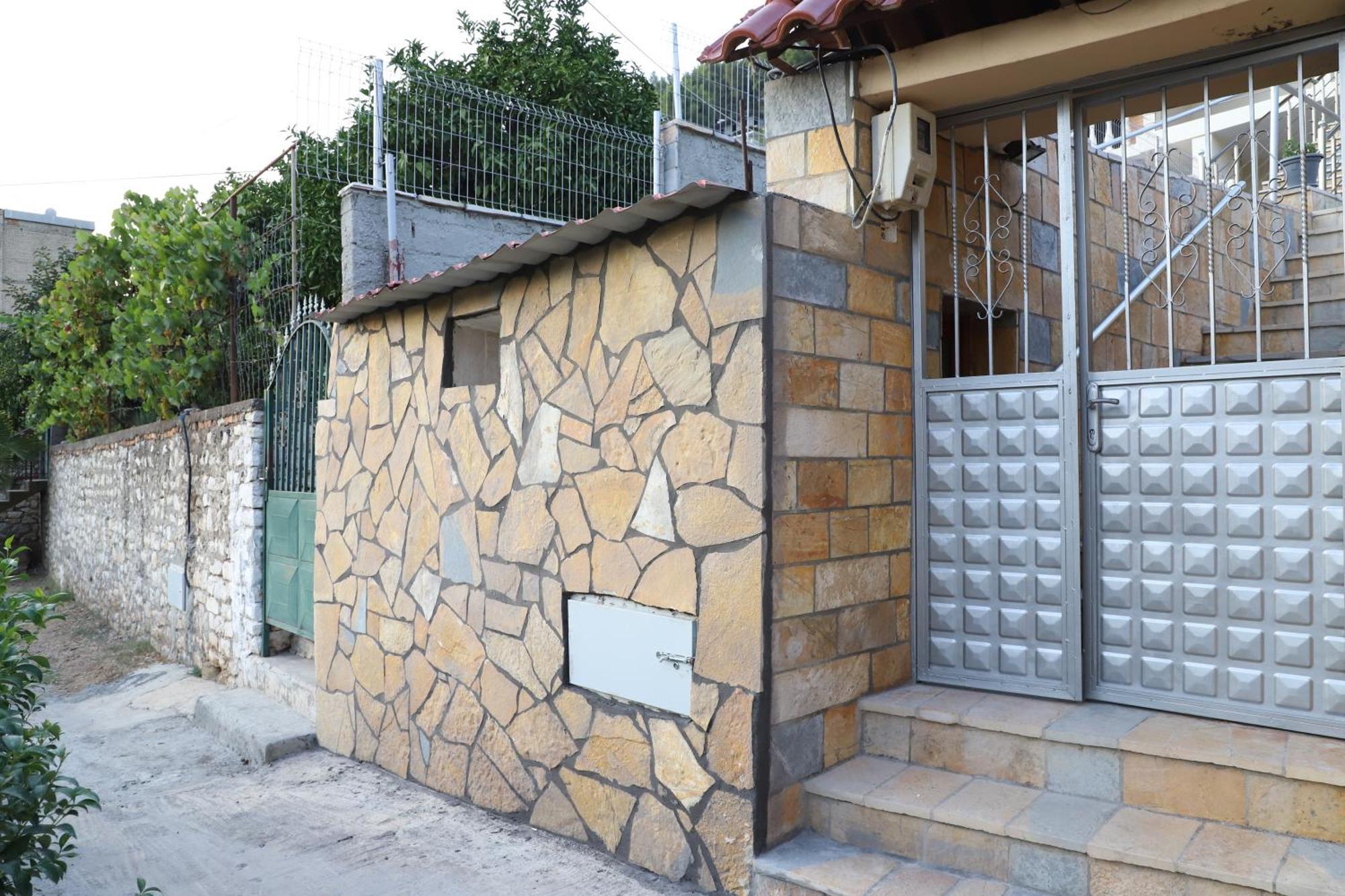 Guesthouse Kazazi Berat Zewnętrze zdjęcie